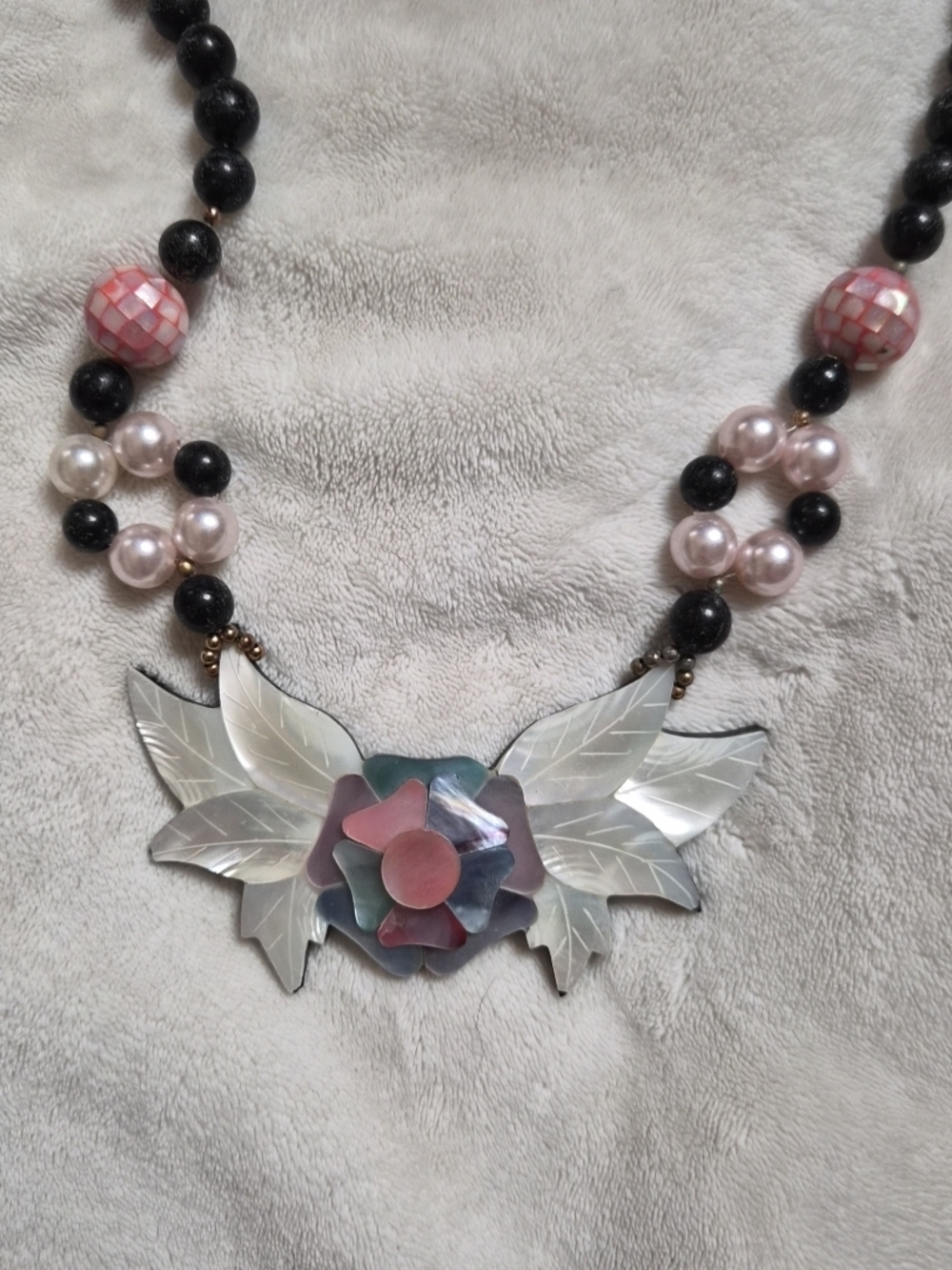 Womens Vintage Necklace Mother Of Pearl Inlay Flower Statement Piece Lee Sands ✨